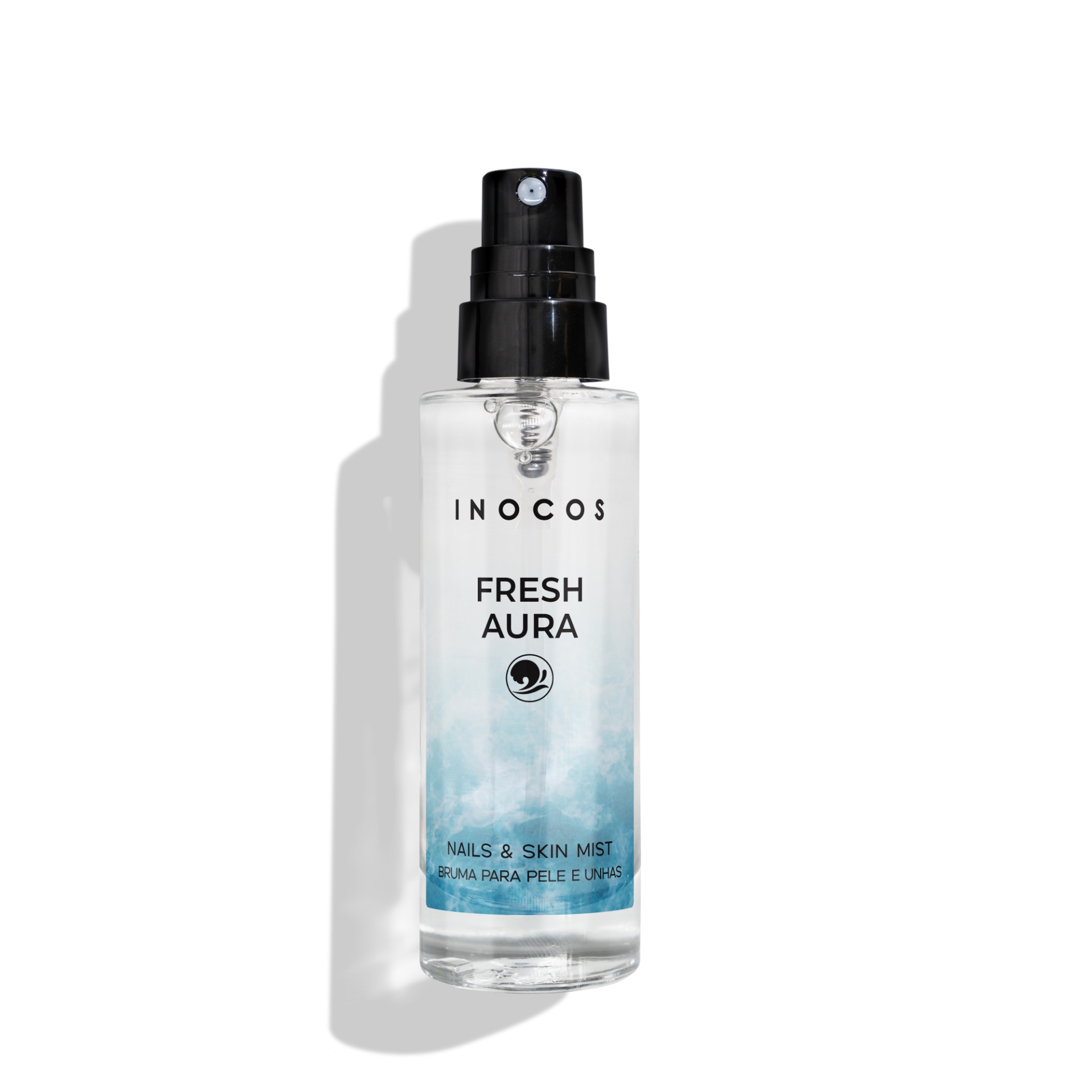 INOCOS – Bruma Fresh Aura Bruma INOCOS para Mãos e Unhas REF. 91.10.054 A Bruma INOCOS para Mãos e Unhas com aroma de Fresh Aura eleva a experiência da manicure a um novo nível de luxo, proporcionando hidratação, suavidade e conforto imediato. De rápida absorção, deixa a pele aveludada e cuidada, sem resíduos oleosos. Características: Hidrata e protege a barreira natural da pele Efeito suavizante, aveludado e reconfortante Rápida absorção Rico em antioxidantes, minerais e aminoácidos Enriquecida com extrato de arroz Fortalece unhas frágeis e quebradiças Estimula a produção de colagénio Modo de utilização: Pulverizar sobre as mãos e unhas e massajar suavemente até completa absorção.